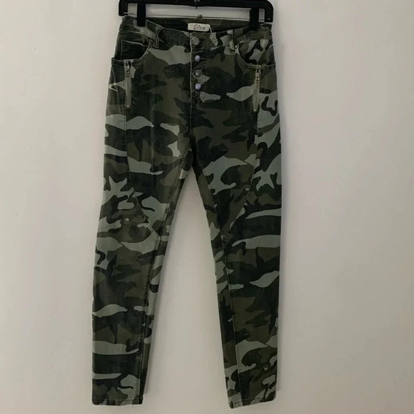 Elan Camo Camoflauge Button Fly Utility Zipper Stretch Skinny Jean Size M - Picture 1 of 11